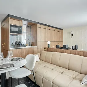 Appartement Louvre Museum By Prestige, Paris