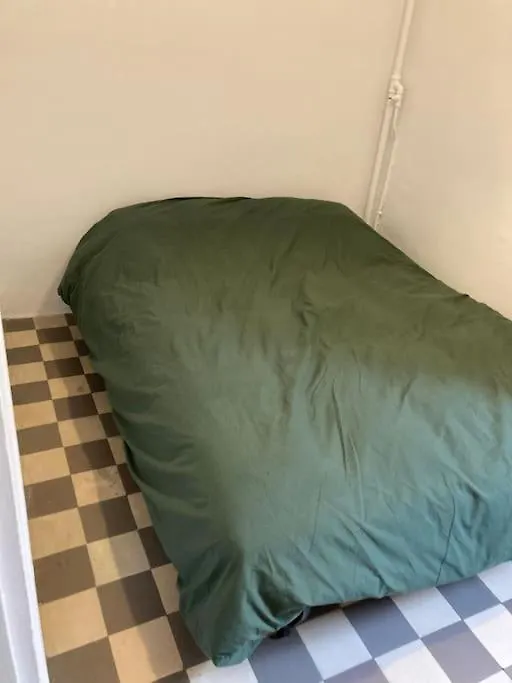 Louvre Apartment باريس فرنسا