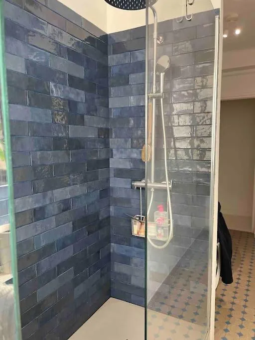Louvre Apartment باريس فرنسا